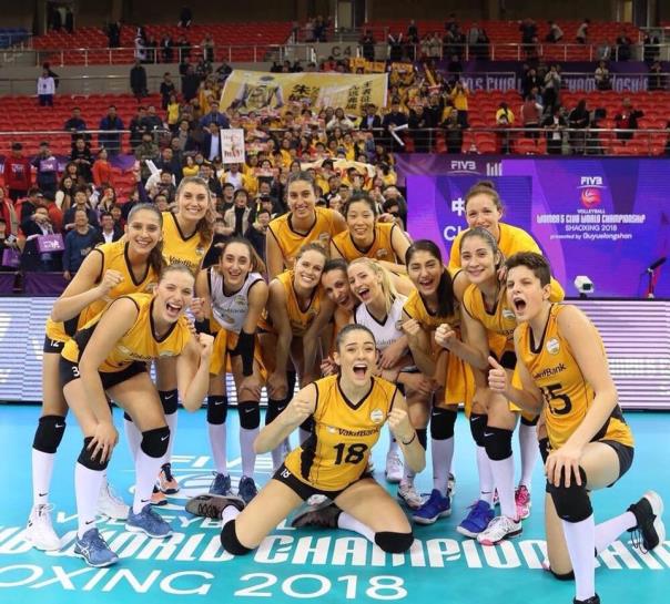 Dünya Şampiyonu Vakıfbank Kadın Voleybol Takımı Unvanını Korudu