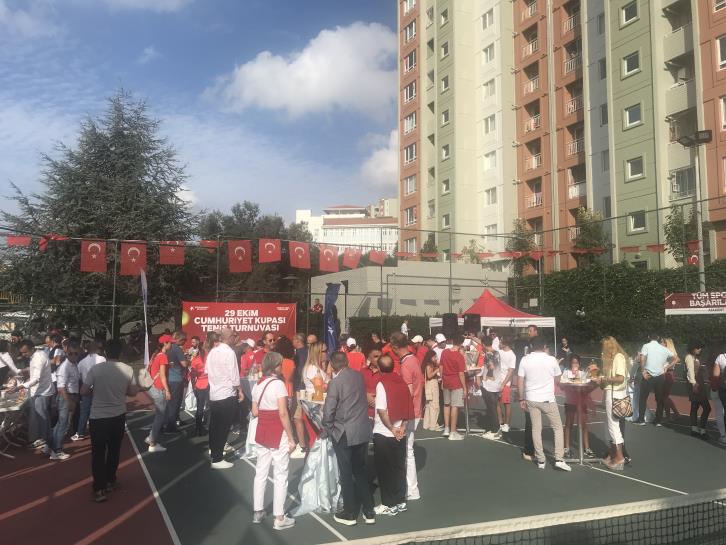 Soyak Olympiakent 29 Ekim Tenis Turnuvası Kupa Töreni