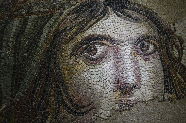 Zeugma Çingene Kızı Mozaiği Türkiye’ye Getirildi