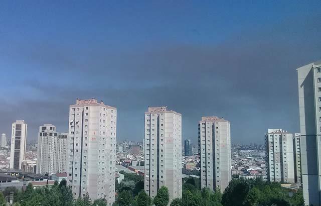 Yangının Dumanları Atakent’e Kadar Ulaştı