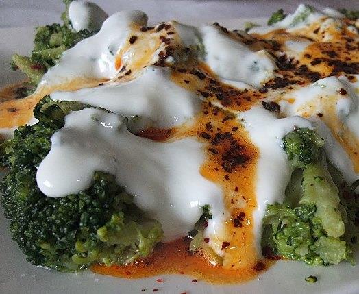 Brokoli ve Yoğurt Birlikteliği